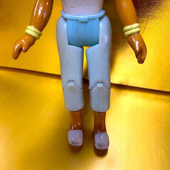 FISHER PRICE VTG 2004 DORA THE EXPLORER COUSIN DAISY DOLLHOUSE POSABLE DOLL - Picture 4 of 7